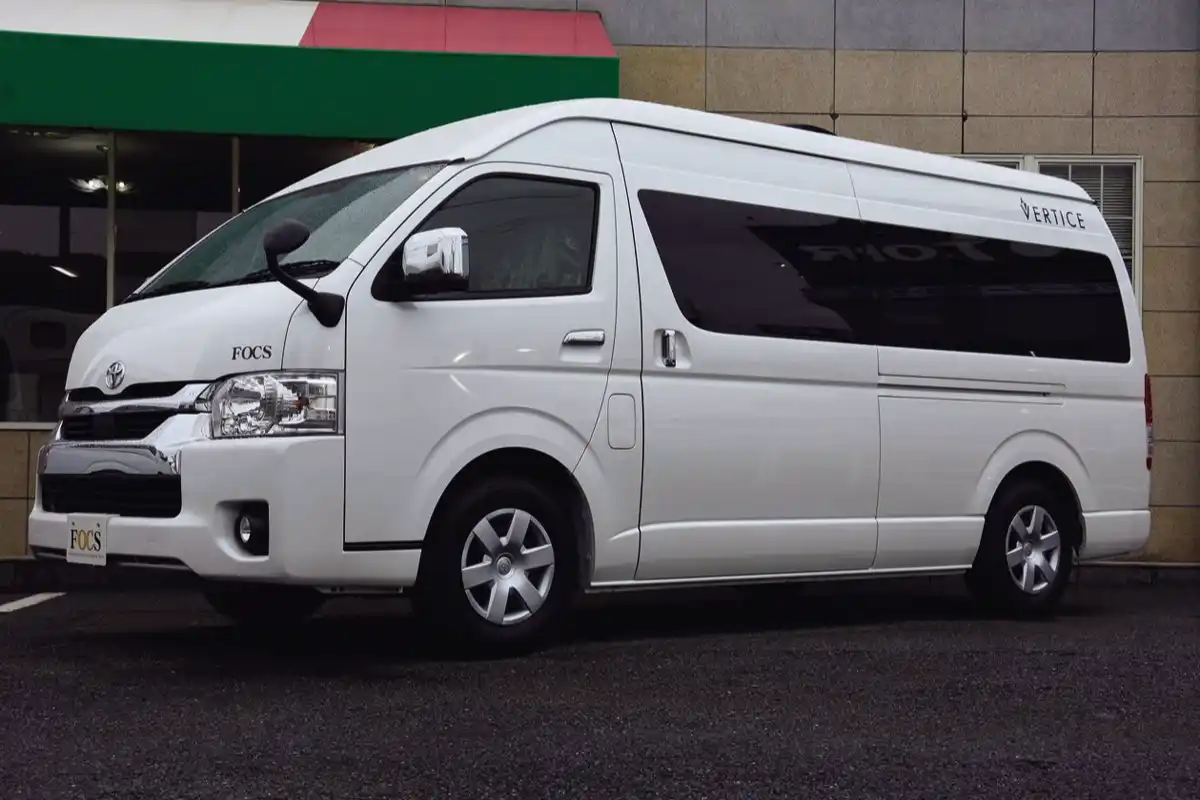 25-27 Seater Mini Bus for Rent